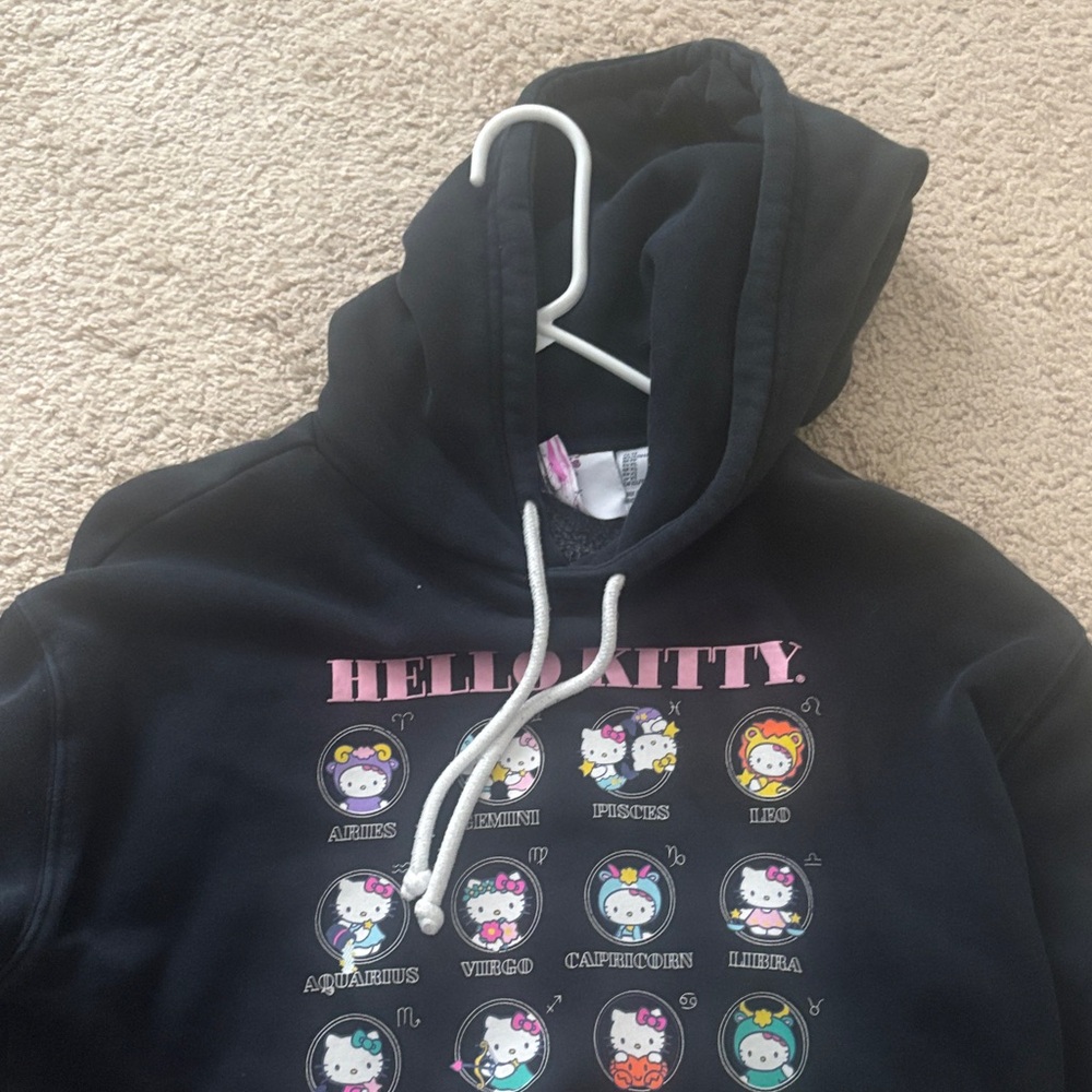 Hello Kitty Black Cropped Hoodie - Picture 8 of 10